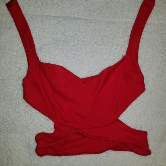 Crop top - Picture 2 of 3